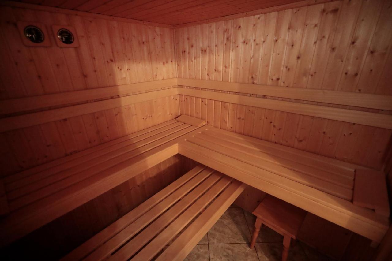 Goldhouse - Sauna, Whirlpool, Switch, Darts & Mehr Андернах Екстер'єр фото