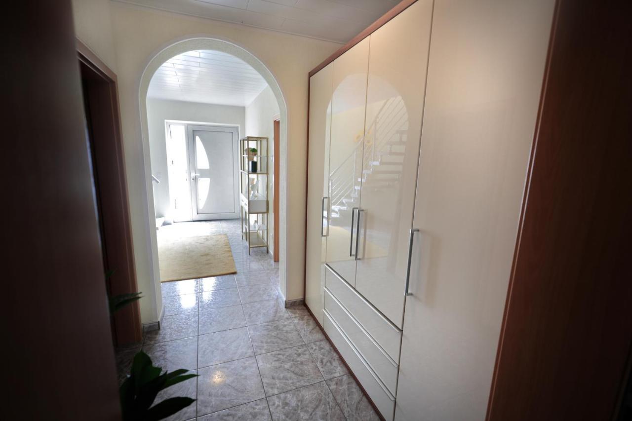Goldhouse - Sauna, Whirlpool, Switch, Darts & Mehr Андернах Екстер'єр фото