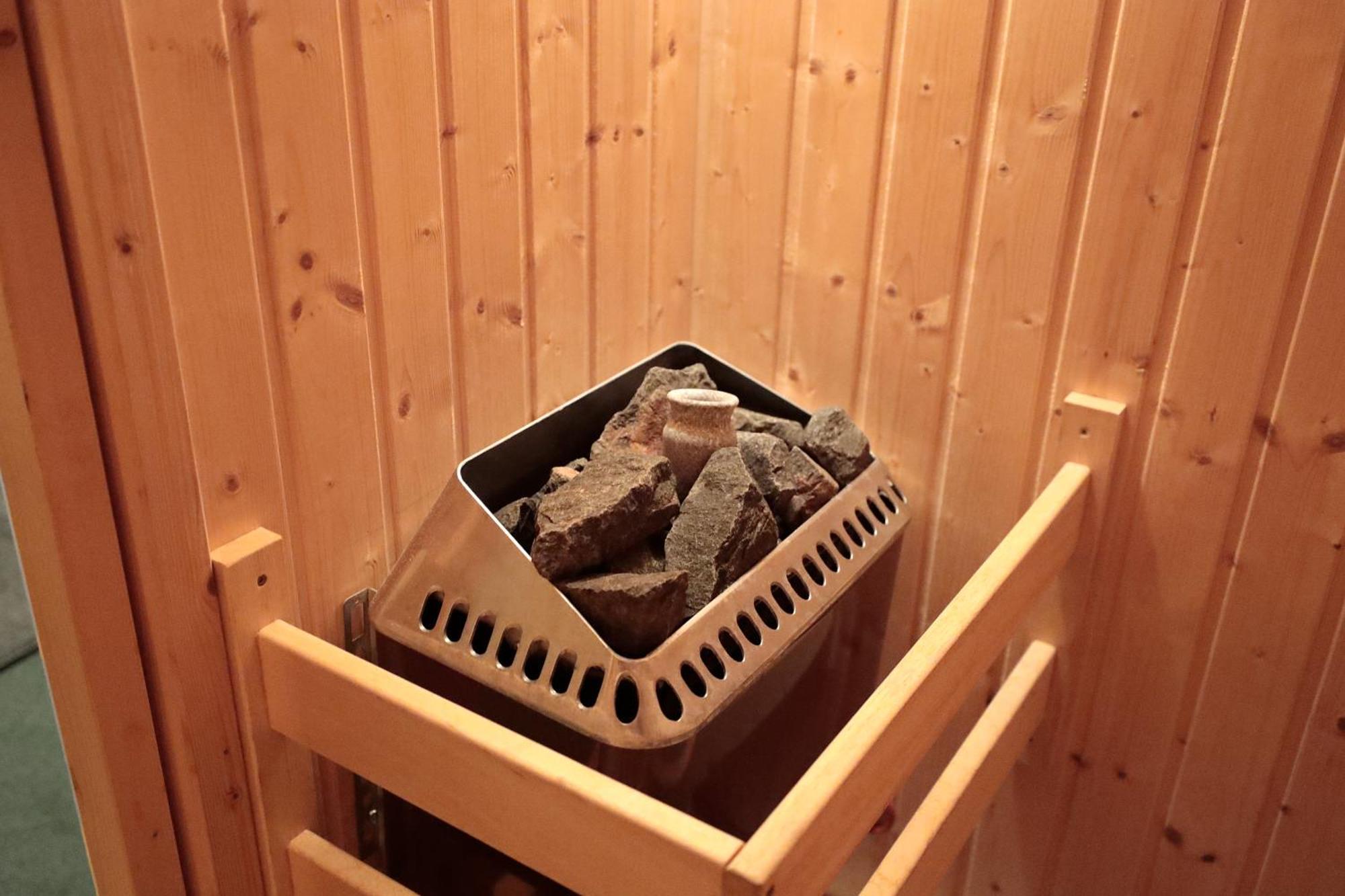 Goldhouse - Sauna, Whirlpool, Switch, Darts & Mehr Андернах Екстер'єр фото